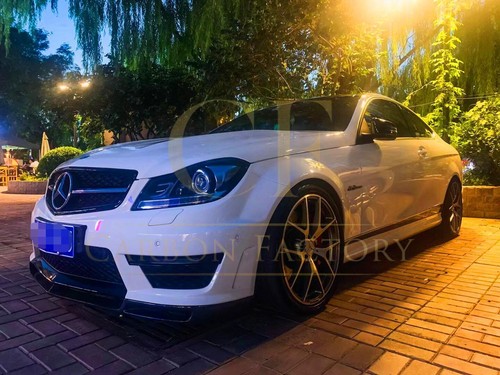 Divisor delantero de fibra de carbono estilo AMG para Mercedes Benz W204 C63 Facelift 12-14 - Imagen 7 de 13