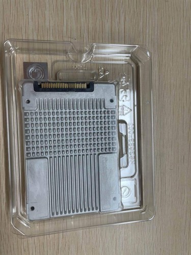 Intel SSDPE2KE016T8 1.6TB INTEL DC P4610 SFF 2.5" TLC NVME U.2 Solid State Drive - Picture 3 of 5