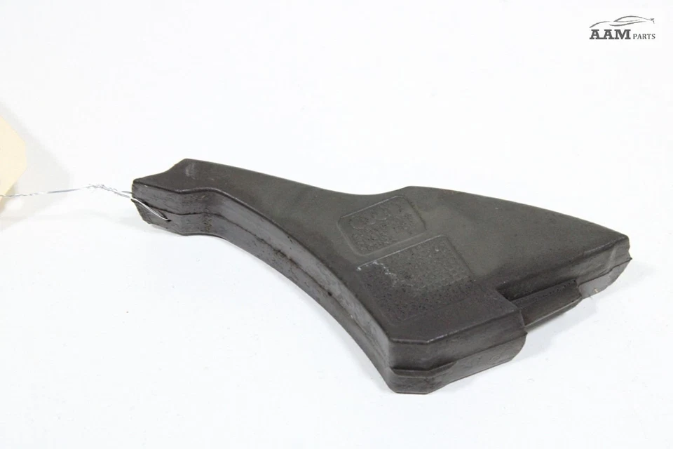2015-2020 AUDI A3 QUATTRO FRONT RIGHT PASSENGER FENDER SEAL FOAM INSULATION OEM - Image 2 of 4