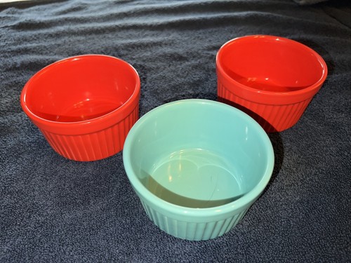 Set Of 3 Pioneer Woman 9oz Ramekin Soufflé Baking cups dishes red/teal blue - Picture 2 of 6