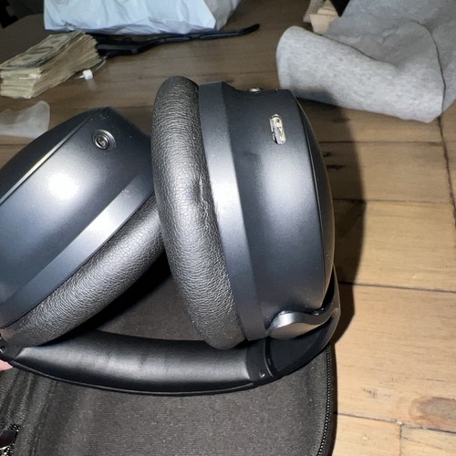 Noise cancellation Bose Headphones Great Working Condition Used Once - Picture 6 of 7