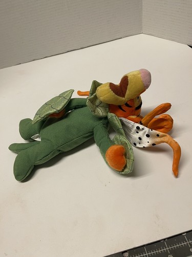 Tigger Lily Flower plush Disney world Resort theme park edition Original Tag - Picture 3 of 5