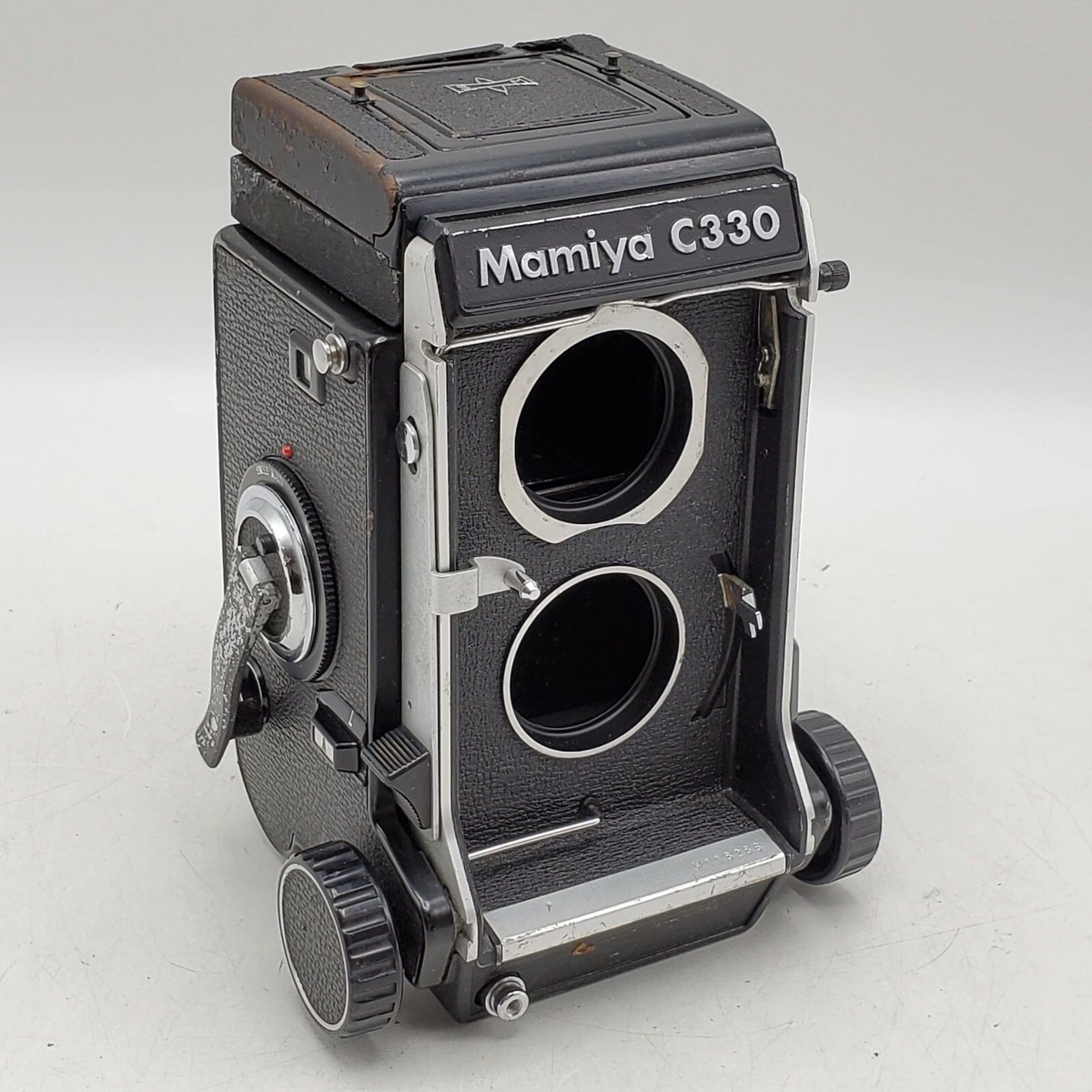 【ジャンク品】MAMIYA C330 PROFESSIONAL S Mamiya C330 Professional Pro S 6x6 Medium Format TLR Camera Body