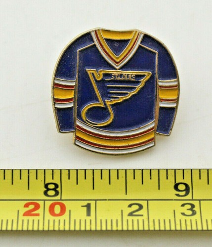 NHL St Louis Blues Hockey Team Jersey Official Collectible Pin 1991 Vintage - Picture 8 of 12