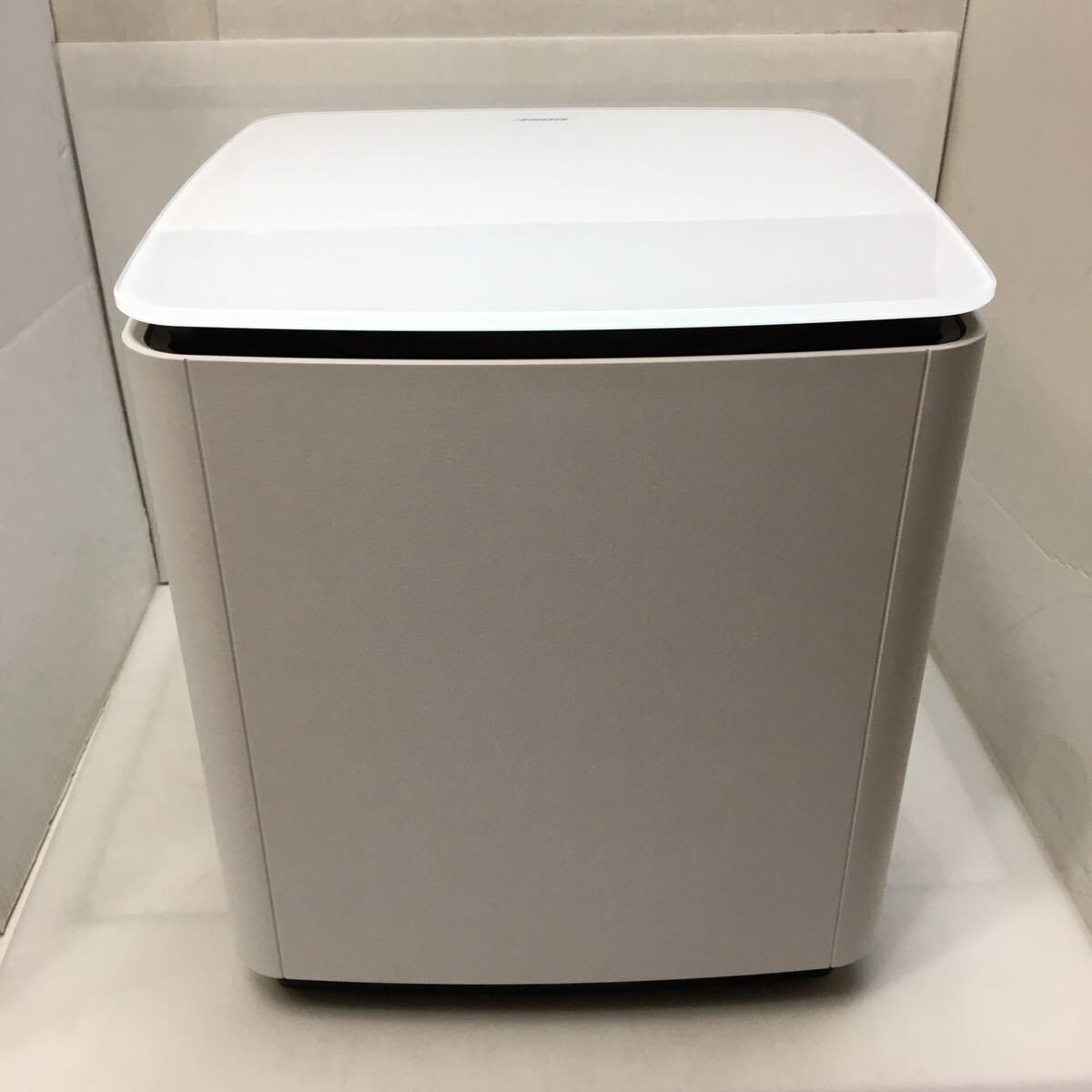 Bose Bass Module 700 Wireless Home Theater Subwoofer White Bose Bass Module 700 Wireless Home Theater Subwoofer White