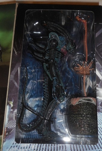 Neca Aliens Ultimate Edition Modellino variante blu 7" film sigillato - Foto 6 di 10