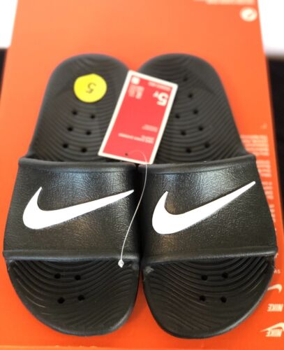 Nike Kawa Slide Slip On Solar Soft Pool Beach Unisex Junior Black/White Size5 US - Picture 1 of 6