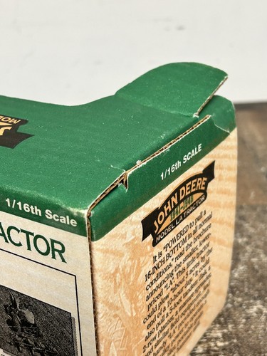 SpecCast 1/16 John Deere 1941-1946 Model LA Tractor Box Box Only No Tractor - Picture 11 of 19