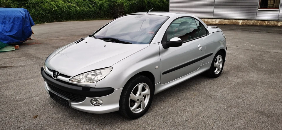 Peugeot 206 CC – Cabrio-Spaß mit 109 PS – Verdeck elektrisch – TÜV 04/27 - Bild 4 von 4