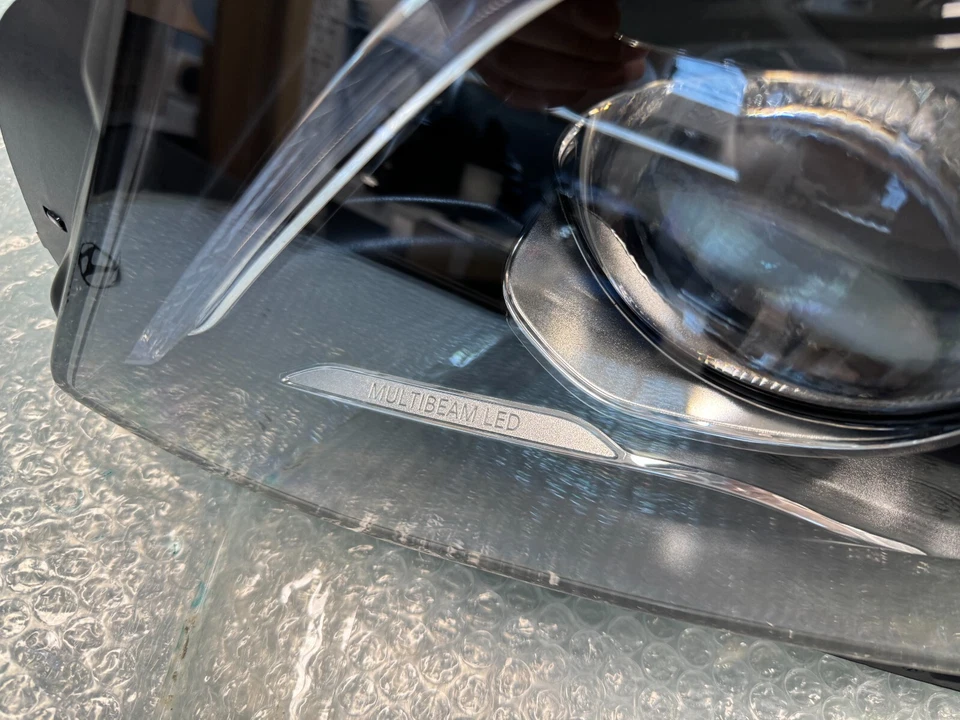 Mercedes-Benz Clase E W213 Multihaz LED (azul) IZQUIERDO USADO GENUINO A2139069504 Foto 3 de 4