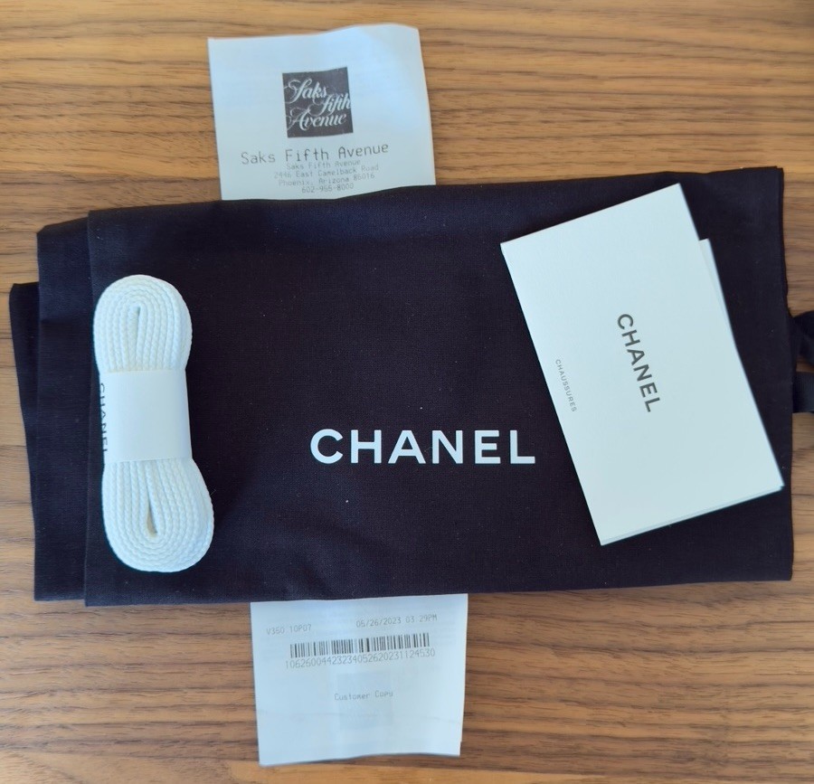 シャネル size 39.5EU NEW CHANEL White CC Sneaker Runners Trainers w