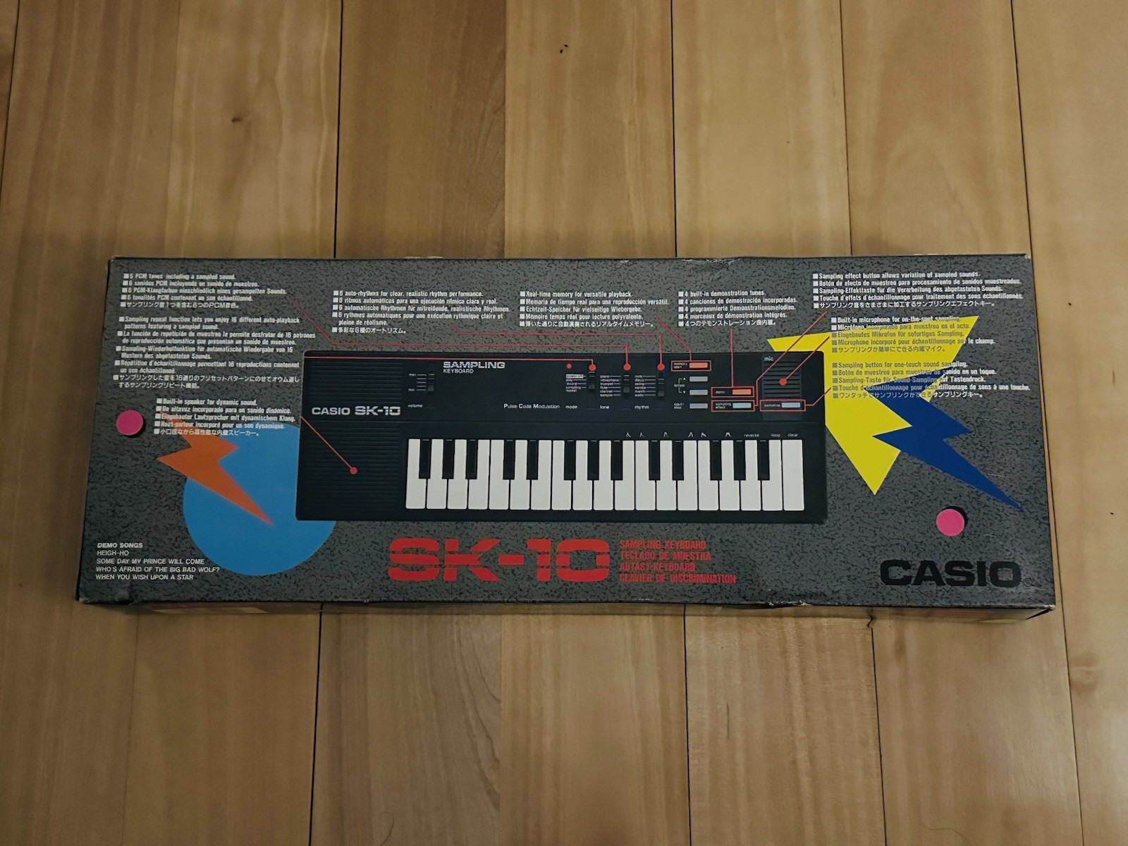 Brand New Old Stock Casio SK-10 Sampling Keyboard 32 Keys Ma