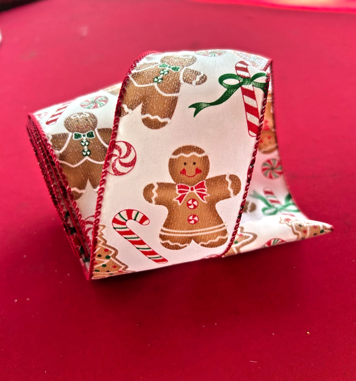 White w/gingerbread man and treats