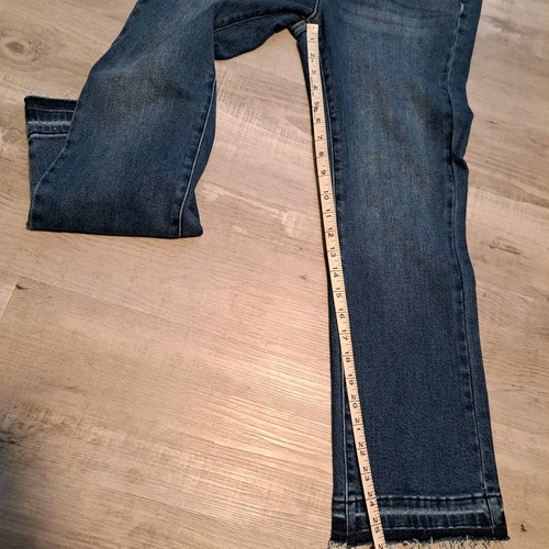 Judy Blue High Waist Medium Wash Kick Flare Denim Jeans 88981 7/28 NWT - Picture 15 of 17