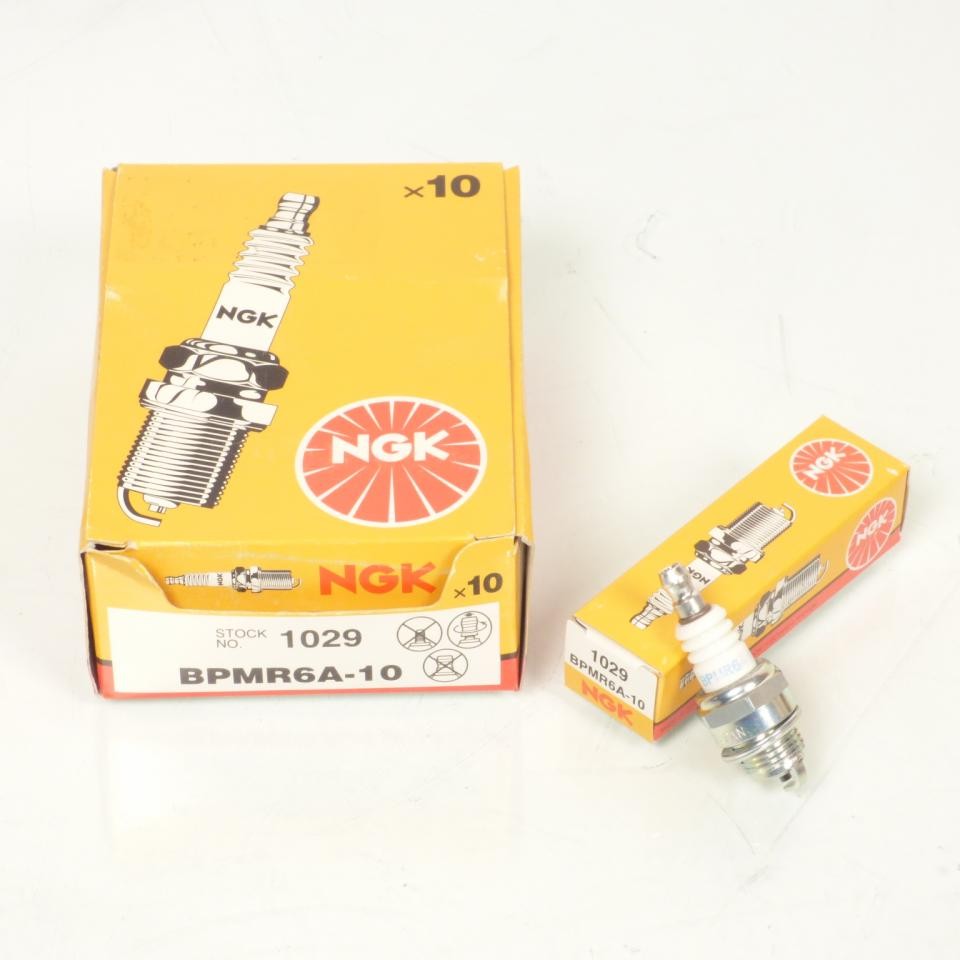 Bougie NGK BPMR6A-10 pour remplacer l'allumage usé de votre moto