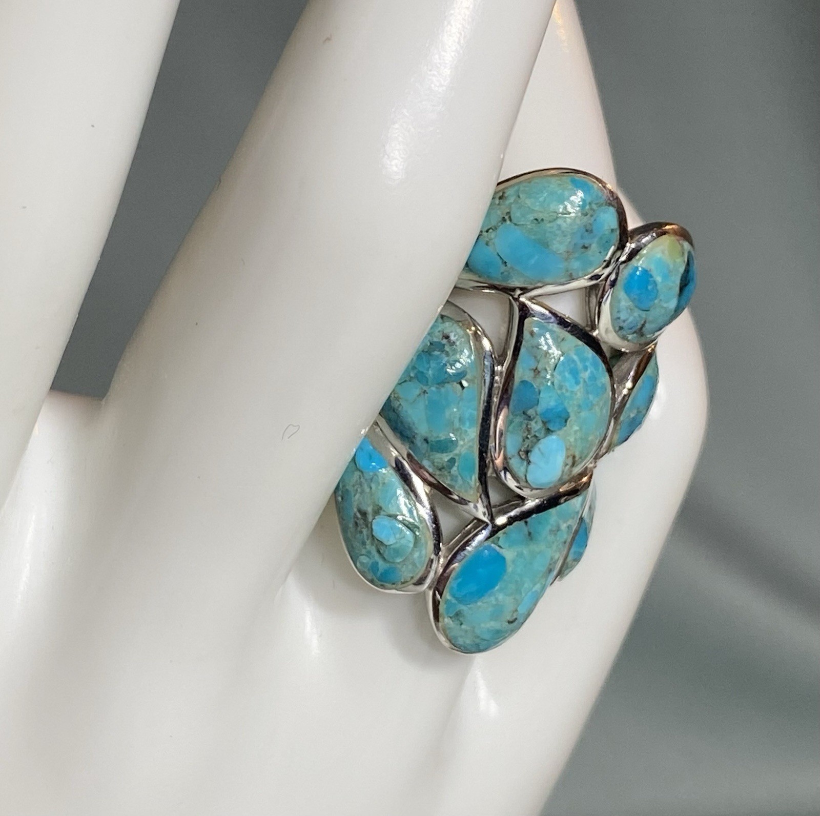 925 Sterling Silver Statement Ring Featuring Eigh… - image 4