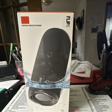 JBL Flip 6 Portable Bluetooth Wireless Speaker System Cylinder Shape Black