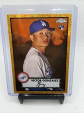 2021 Chrome Platinum #111 Victor Gonzalez Anniversary Gold /25 L.A. Dodgers