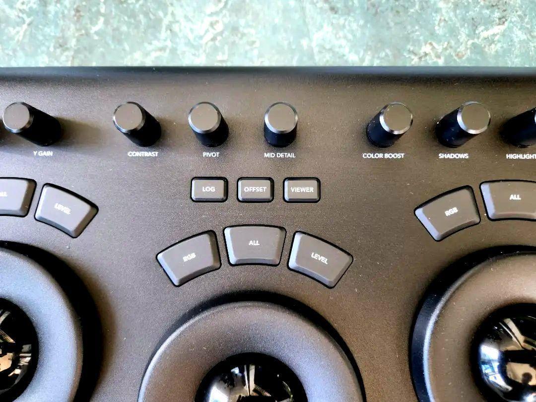 Blackmagic Design / Davinci Resolve Micro Panel w/ Box Blackmagic Design / Davinci Resolve Micro Panel w/ Box