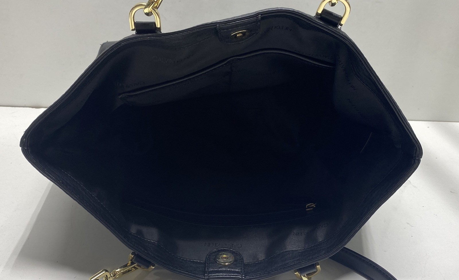 Calvin Klein Black Solid Leather Shoulder Purse - image 4