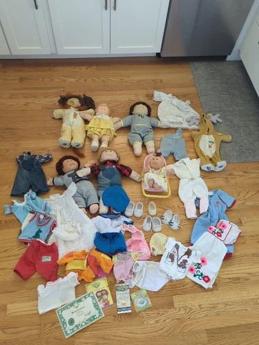 Vintage Huge Lot Of 6 Cabbage Patch Kids with Outfits  70s 80s Baby Dolls RARE