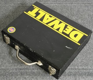 DeWalt DW510 1/2" VSR Hammer Drill w Original Metal Case