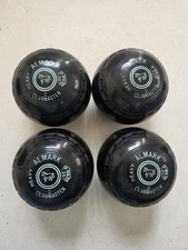 Almark Clubmaster Lawn Bowls Size 2 Heavy – Set of 4 Black Bowls