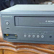 Magnavox MWD2206 VCR-DVD Combo Player, VHS/DVD Playback, 4-Head VHS