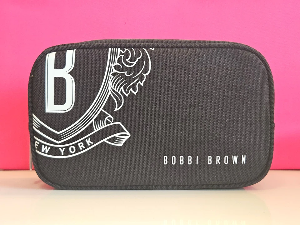 Bobbi 棕色富含维生素的初级和平滑精华套装带袋零售价 155 美元 — 第 2/4 张图片