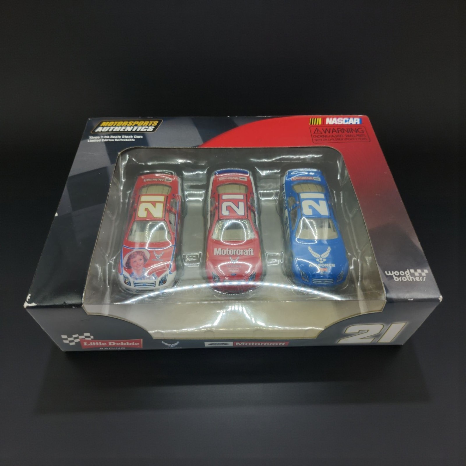 2006 Motorsports Authentics Wood Brothers #21 Little Debbie Racing Set 1:64 NEW