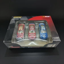 2006 Motorsports Authentics Wood Brothers #21 Little Debbie Racing Set 1:64 NEW