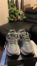  NB  2002R Men's Grey