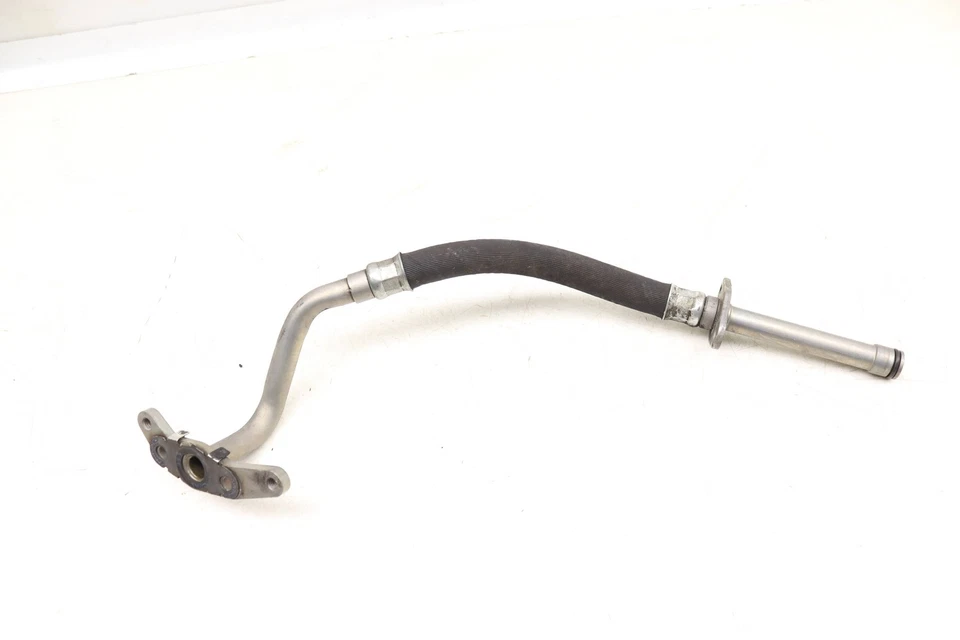 2011-2014 MERCEDES-BENZ CL63 AMG - правый турбо масляная труба / линия (возврат) - Изображение 2 из 4