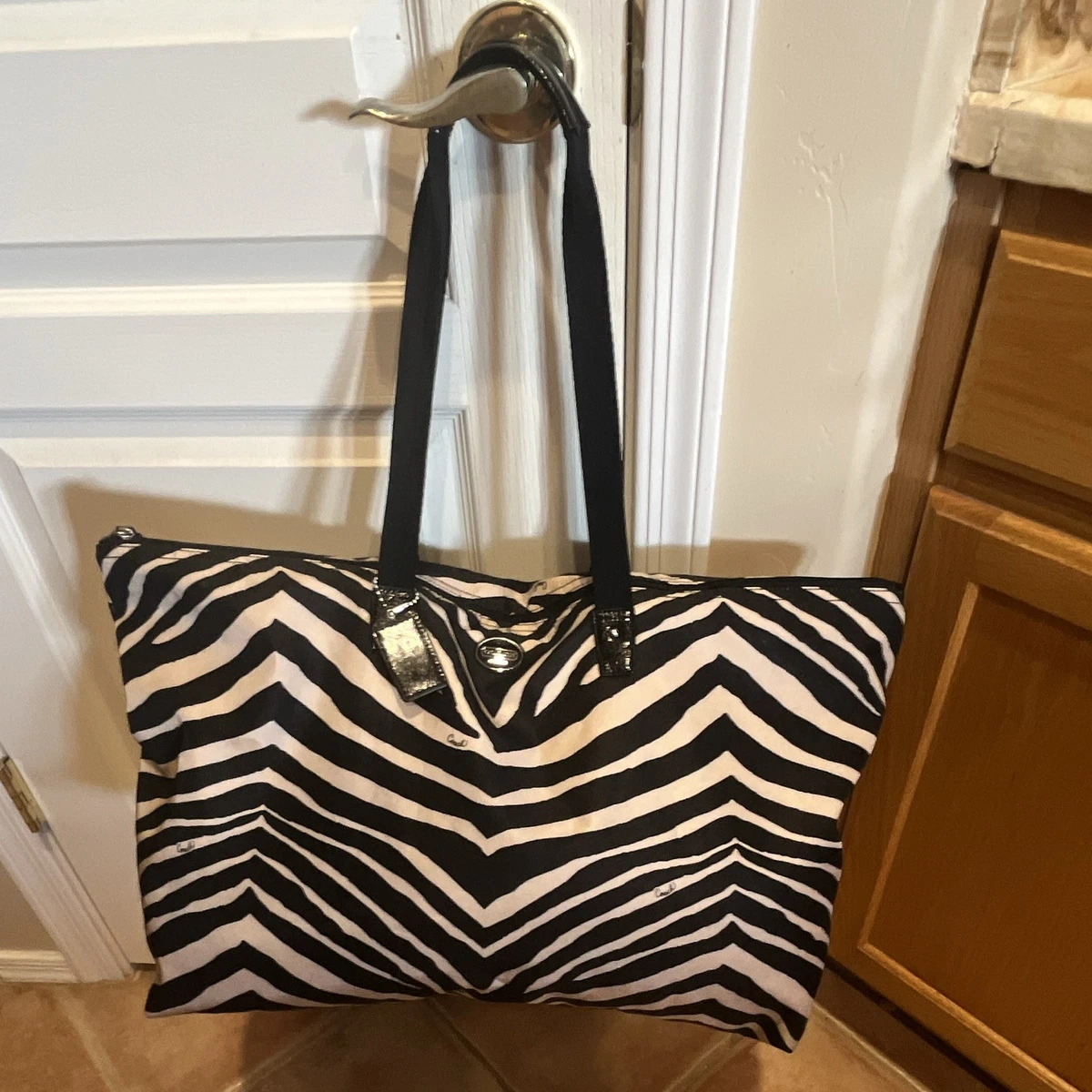 5310◯ COACH ゼブラ柄 トートバッグ F34654 Coach Zebra Bags & Handbags for Women for sale - eBay