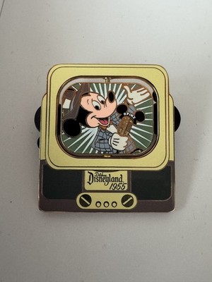 DLR Dateline Disneyland 1955 Mickey & Tinker Bell TV Spinner LE 600 Disney Pin =