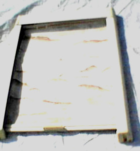 ROLLER BLIND SMALL. CARAVAN/MOTORHOME etc SILVER OUTSIDE +INSECT COVER +FRAME