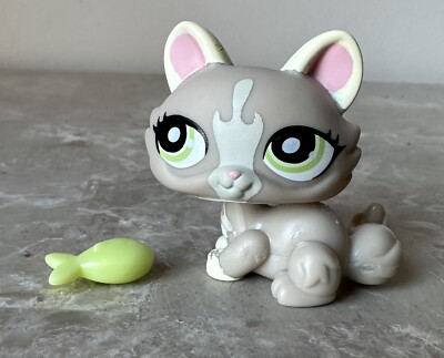 Littlest Pet Shop #1370 Kitten with fish toy