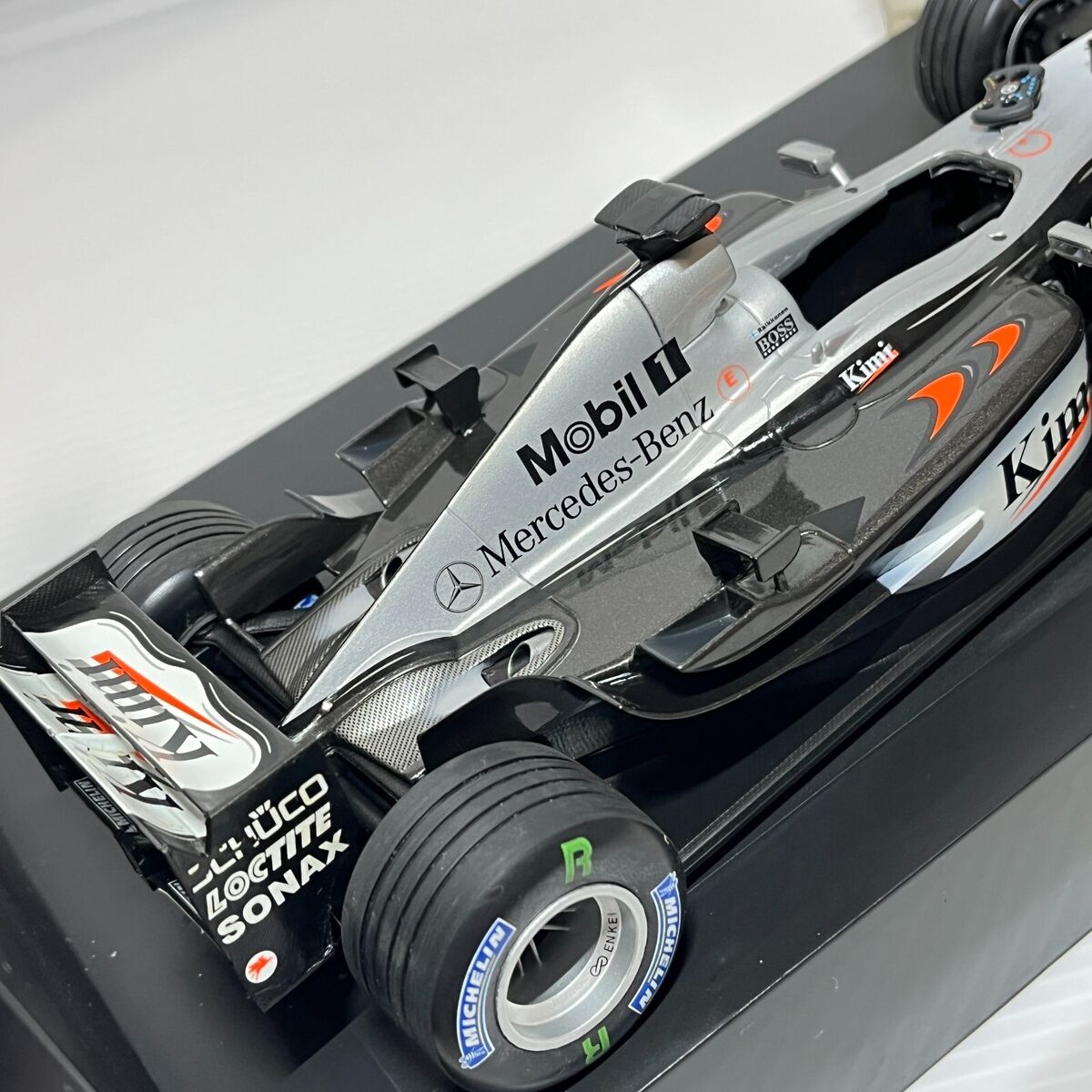 MINICHAMPS 1/18 McLaren Mercedes MP4-17D 2003 Raikkonen MINICHAMPS 1/18 McLaren Mercedes MP4-17D 2003 Raikkonen