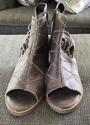 Not Rated Women's Size 10 Brown Patterned Open Toe Ankle Boots