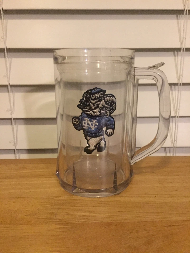 North Carolina Tar Heels Men’s XL T Shirt & Mug Insulated UNC NCAA Gift Lot - Image 2 of 4