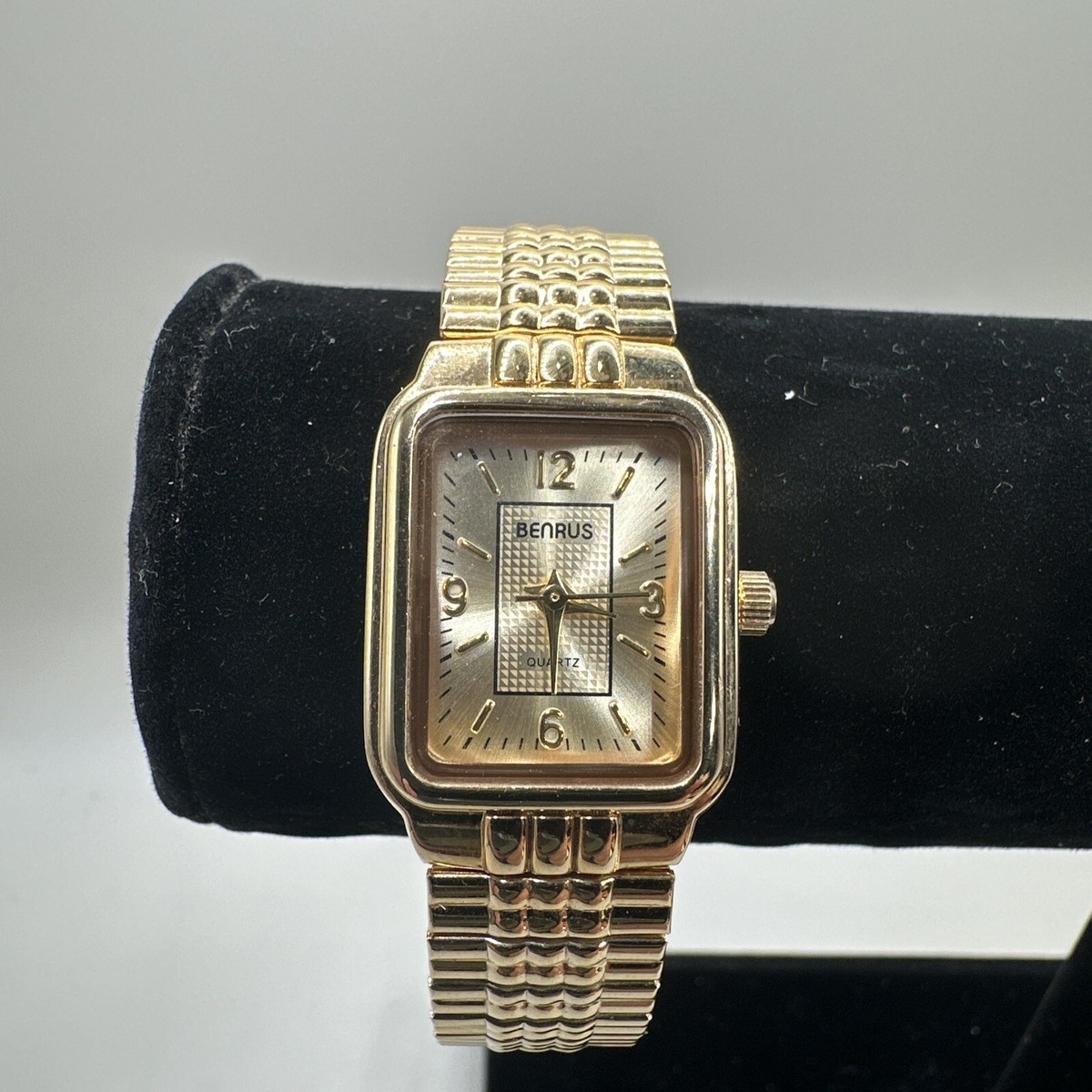 Ladies Benrus BN201L Gold Tone Stainless Steel Vintage Quartz