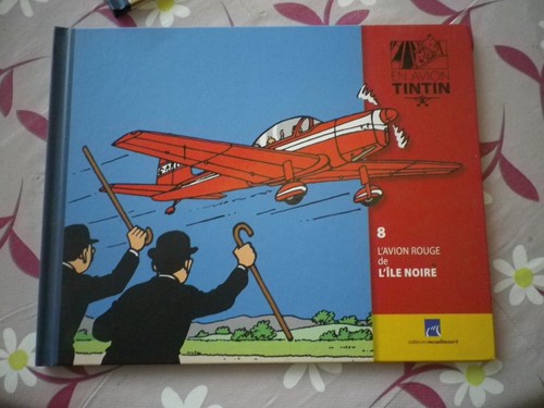 HACHETTE MOULINSART EN AVION TINTIN N° 23 AVION BLEU L ILE NOIRE