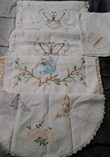 VINTAGE EXQUISITE HAND EMBROIDERED BUTTERFLY/BLUEBIRD TABLE RUNNER /CENTER...