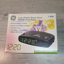  New Vintage 2001 GE Large Display Space Saver AM/FM Clock Radio 7-4836