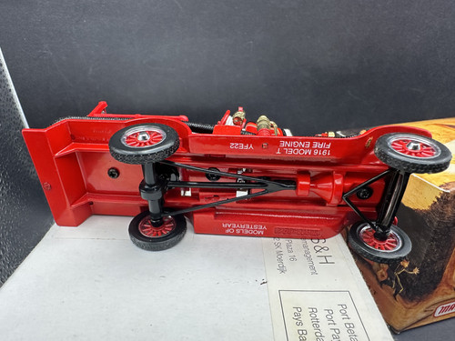Matchbox YFE22 1916 Ford Model T Fire Engine Yesteryear Model Truck - Picture 8 of 18