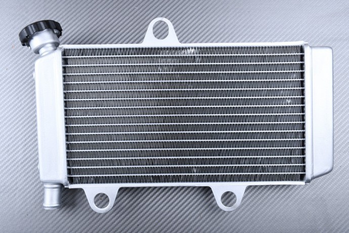Radiateur d'eau Yamaha XTR 660 résout les fuites du système de refroidissement