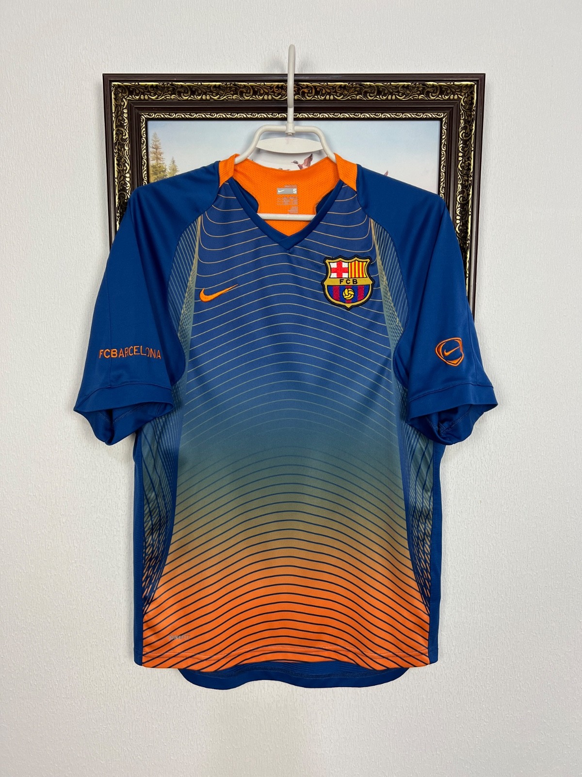Vintage Nike FC Barcelona Football Train Shirt Soccer Jersey Mens Trikot Size S