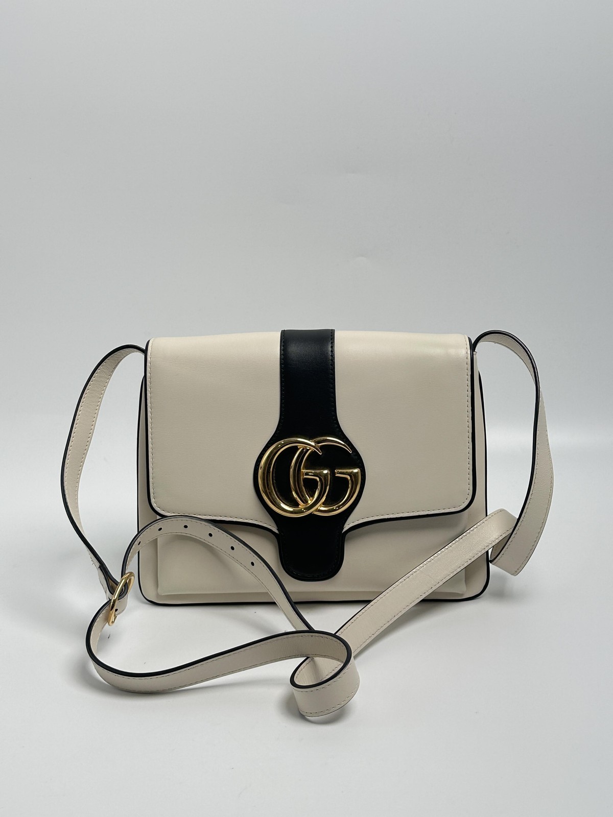 Gucci Arli GG Logo White & Black Shoulder Crossbody Bag JD267GG