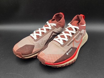 Nike Shoes Mens 9 React Pegasus Trail 4 Gore Tex Diffused Taupe Picante Red