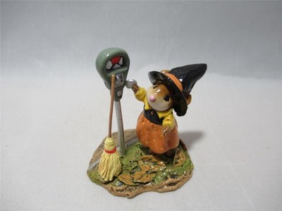 Wee Forest Folk Parking for a Spell Retired WFF New in Box Halloween Mouse